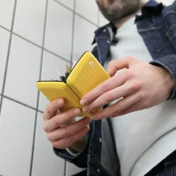 Ogon Design Portafoglio in alluminio Smart Case V2 Taxi Yellow< Portafogli Alluminio